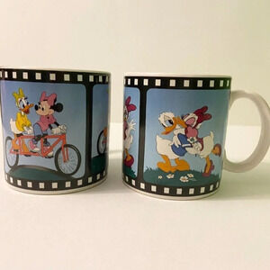 Vintage 1988 Applause Donald Duck  Minnie Mouse Set of 2 Mugs Made In Korea